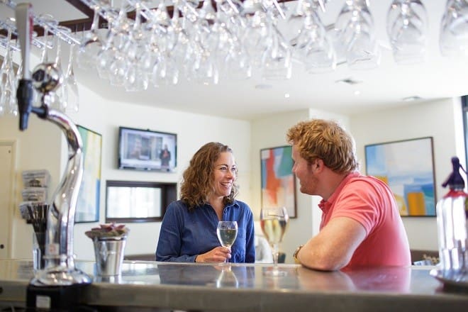 Pomme. Cafe bar drinks 3