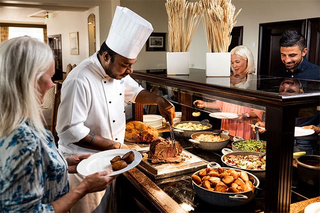 Pomme-d’Or-Harbour-Room-Buffet-2